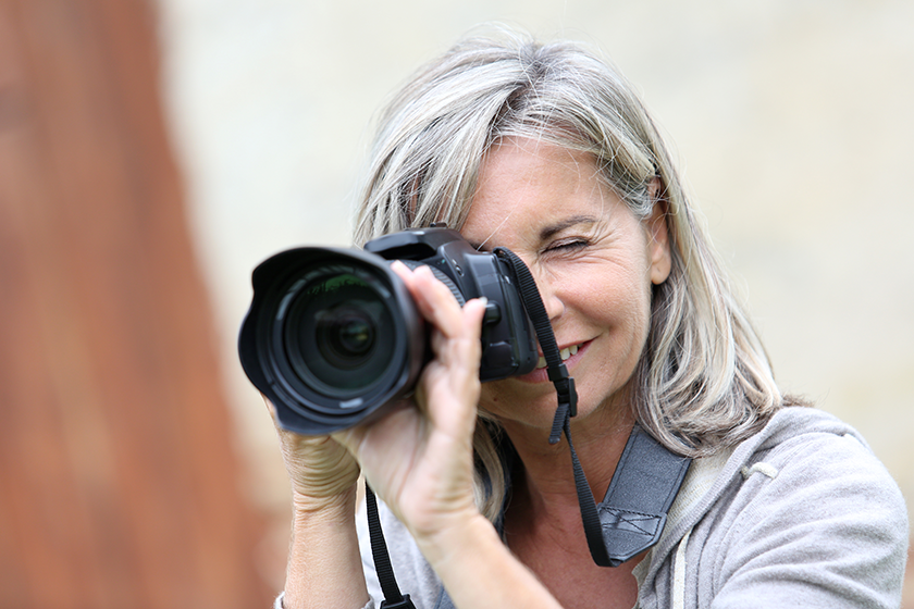 portrait-mature-woman-shooting-photo